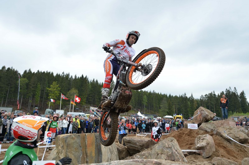 Victory for Toni Bou in Sweden. Takahisa Fujinami back on the podium
