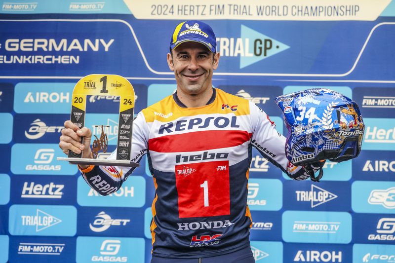 Toni Bou vuelve a lo más alto del podio en Alemania 