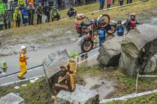 TrialGP25_r5_Bou_PS102142A_ps
