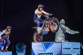 X-Trial26_r6_Bou-102804_ps